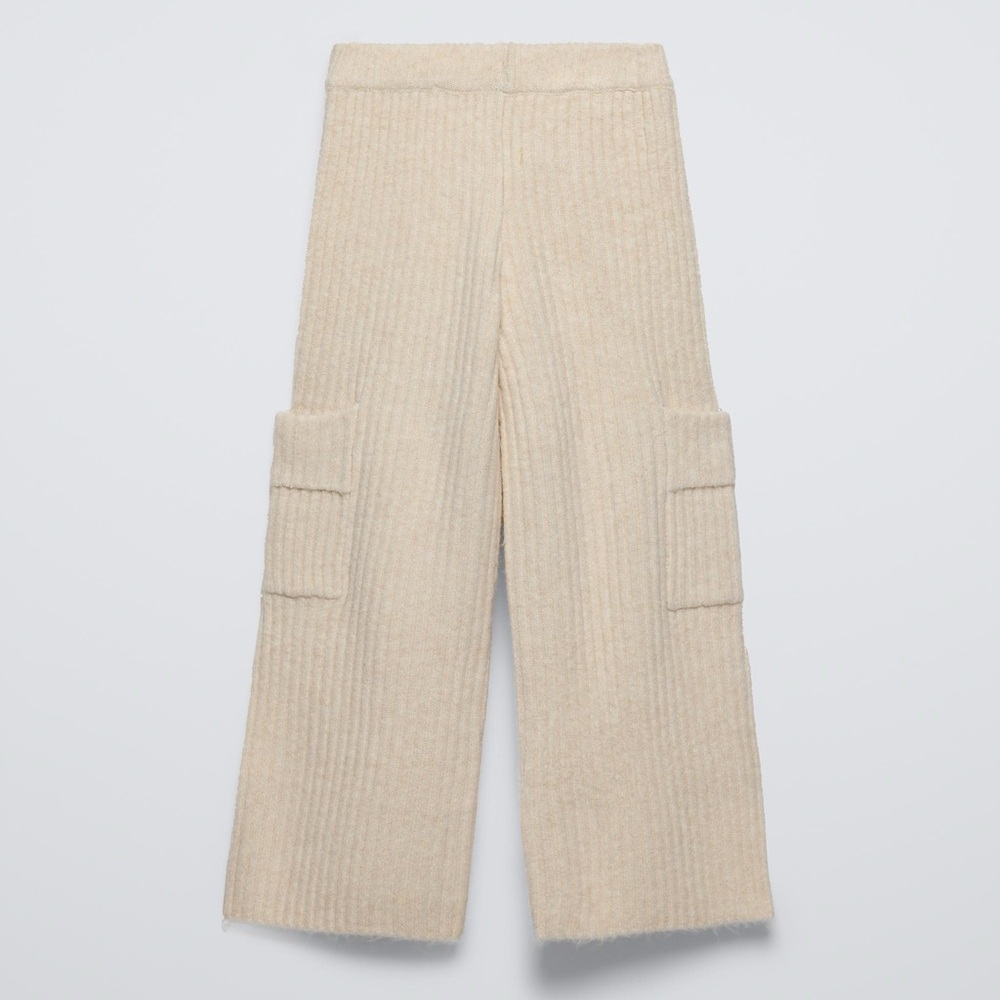 ZARA Girls Ribbed Soft Touch Cargo Pants – Size 10 (140 cm) Beige Knit